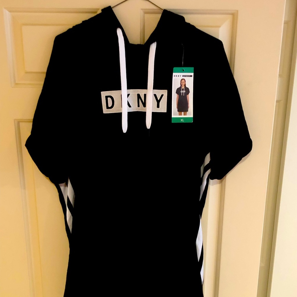 DKNY XL Short Sleeve Hoodie Brand New With Tag